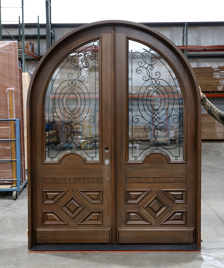 CL-133 Cabernet Door